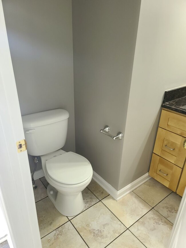 Building Photo - 3 Bedroom 2 1/2 bath Townhome for Rent in Waynesboro
