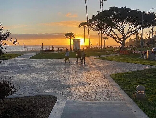 Building Photo - 1300 Dunning Dr