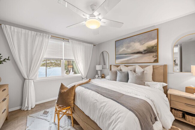 Building Photo - 14610 Edgewater Cir