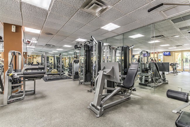 Building Photo - 230 E Flamingo Rd