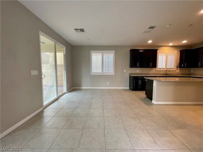 Building Photo - 354 Mezzaforte St