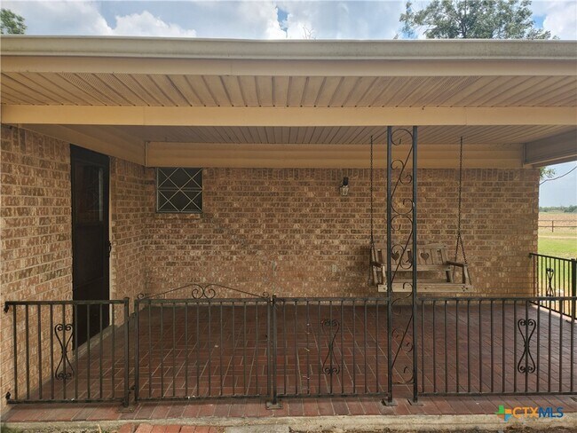 Building Photo - 8451 Bottoms East Rd