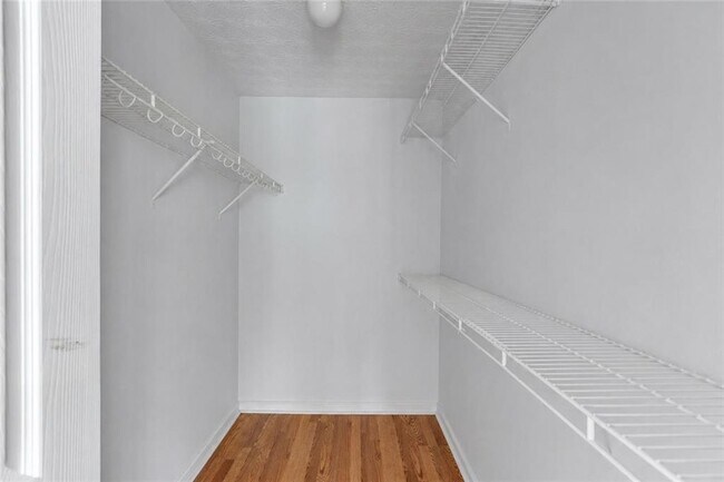 Building Photo - 4491 Plantation Mill Tr NE