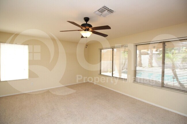 Building Photo - 7460 W Lone Cactus Dr