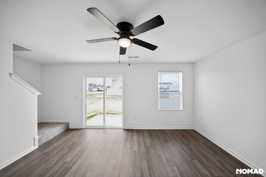 Building Photo - 2401 Brookville Dr