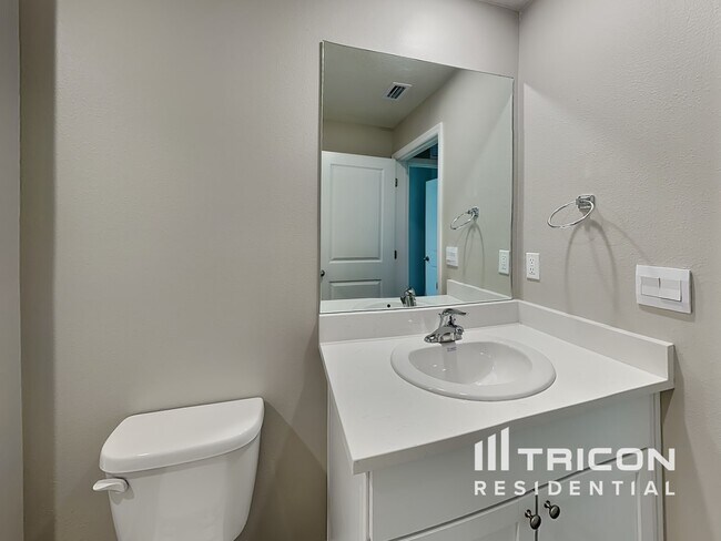 Building Photo - 4611 Dusky Dawn Ln