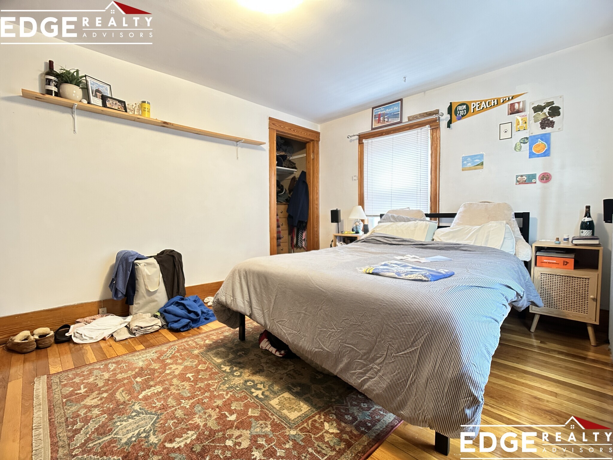 Building Photo - 27 S Crescent Circuit