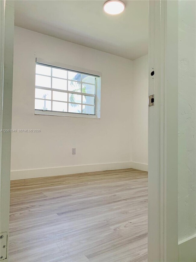 Building Photo - 5441 NW 174th Dr