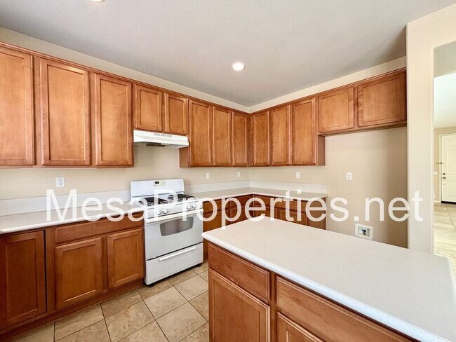Building Photo - 16677 Desert Lily St