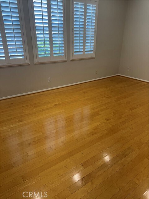 Building Photo - 16252 Fieldcrest Ct