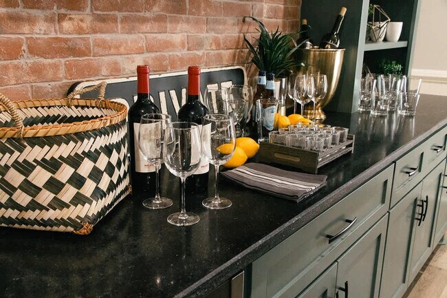 Building Photo - 131F Woodmont Blvd