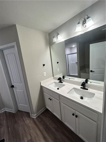 Building Photo - 287 Turtle Creek Dr