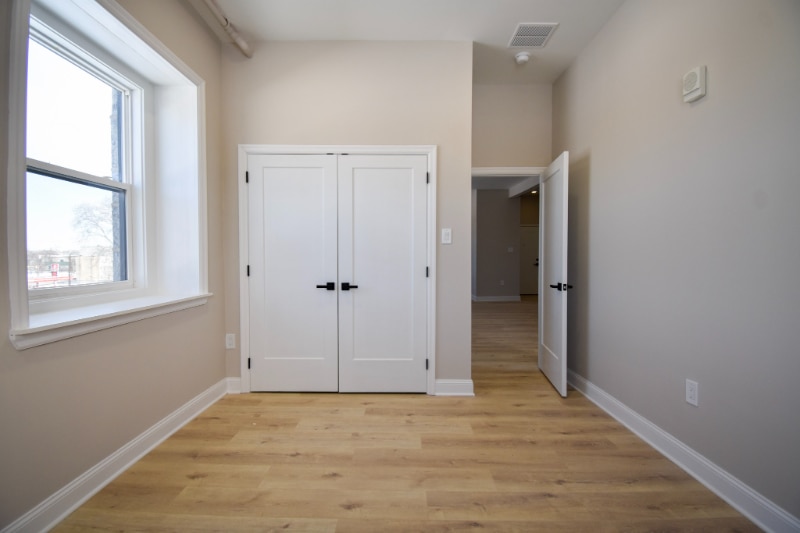 Building Photo - 1030 N 48th St