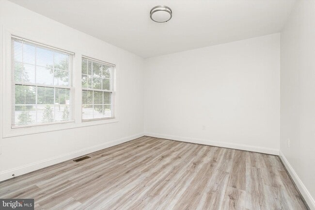 Building Photo - 1253 Yardville Allentown Rd