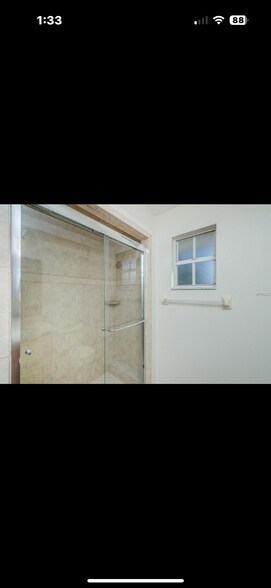 Master shower - 3601 W Santiago St