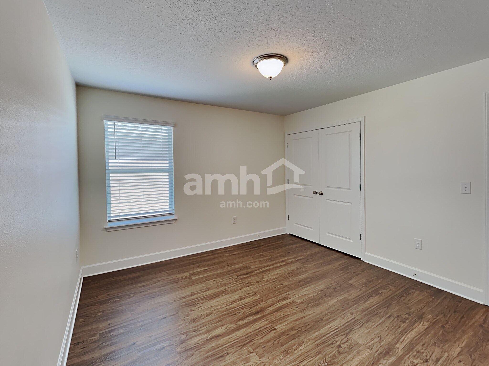Building Photo - 4622 Reisswood Lp