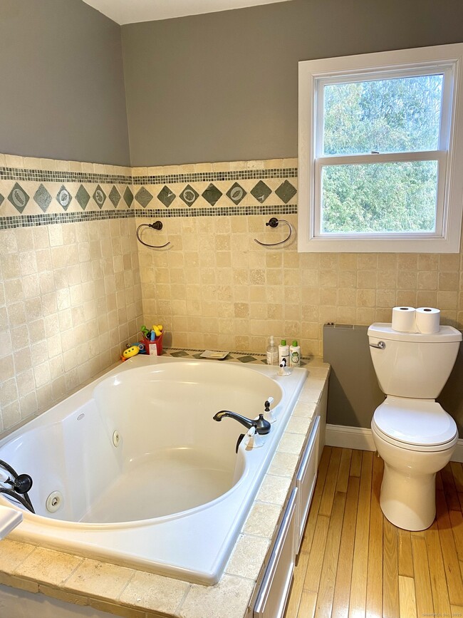 Building Photo - 37 Newfane Rd