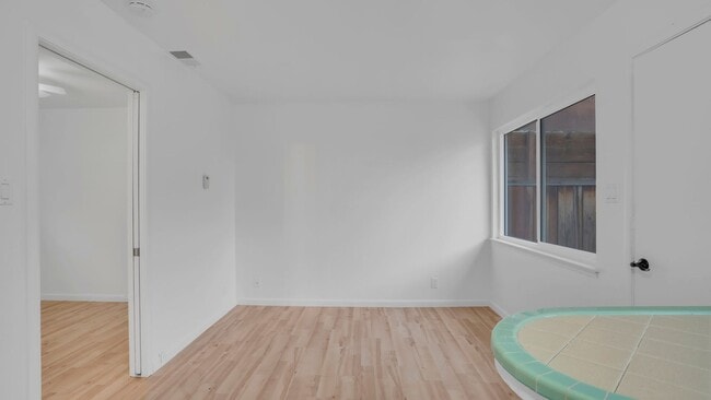 Building Photo - Lovely Home in San Jose near scenic Alum Rock! 2 Bedroom 2 Bath plus 1 Bed/1 Bath ADU