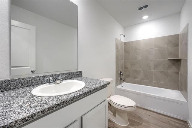 Building Photo - 4040 Equestrian Dr