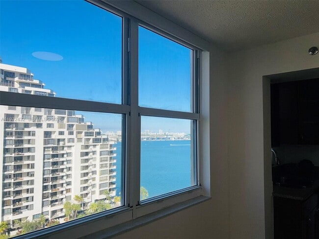 Building Photo - 770 Claughton Island Dr