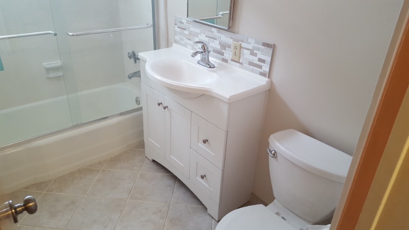 Building Photo - 520 S Flower St