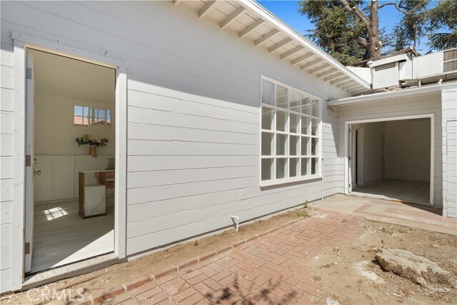 Building Photo - 1201 S Almansor St