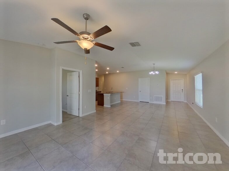 Building Photo - 1614 Broad Winged Hawk Dr