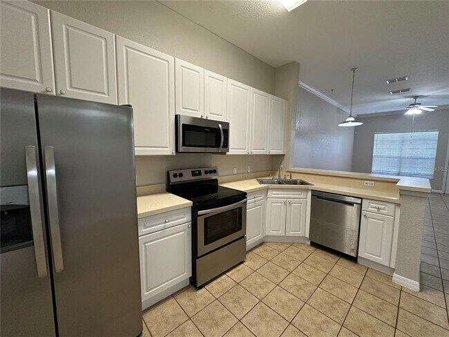 Building Photo - 141 Reserve Cir