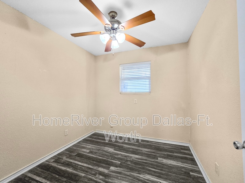 Building Photo - 6824 Shadydale Dr