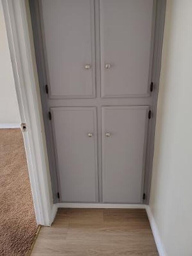 Building Photo - STINE ROAD #D