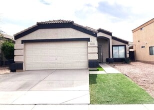 Building Photo - Charming 3-Bedroom, 2-Bath Rental in El Mirage