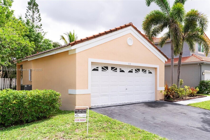 Building Photo - 719 Stanton Dr