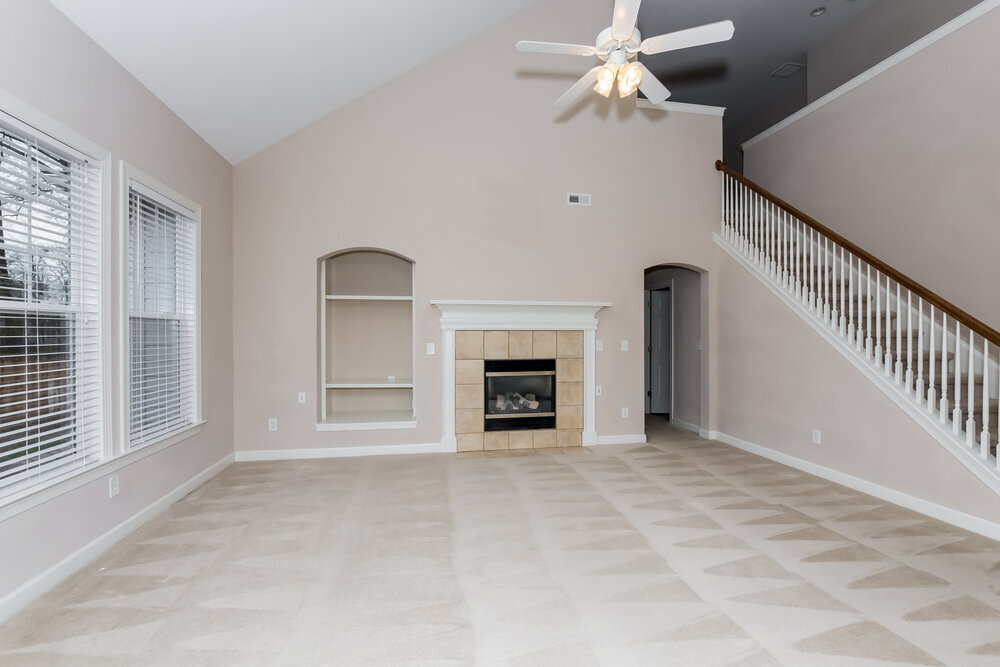 Building Photo - 8907 Arbor Creek Dr