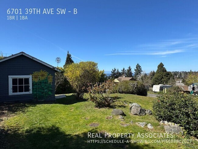 Building Photo - 6701 39th Ave SW