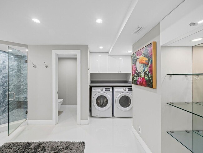 Building Photo - 1151 N Fort Lauderdale Beach Blvd