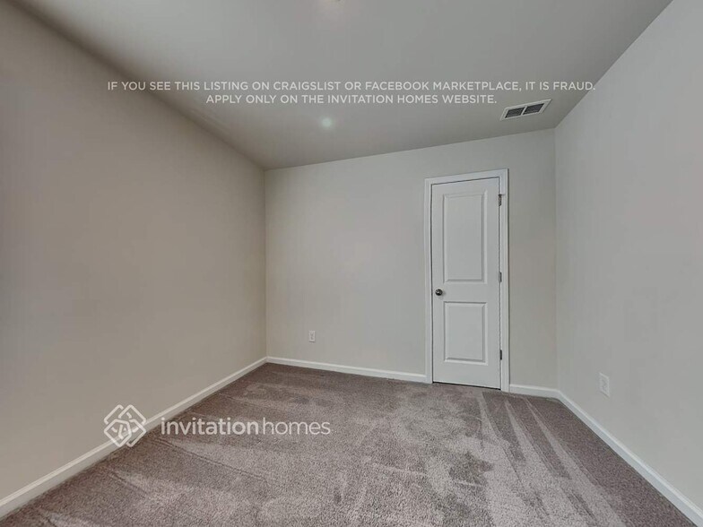 Building Photo - 7300 Olive Coast St