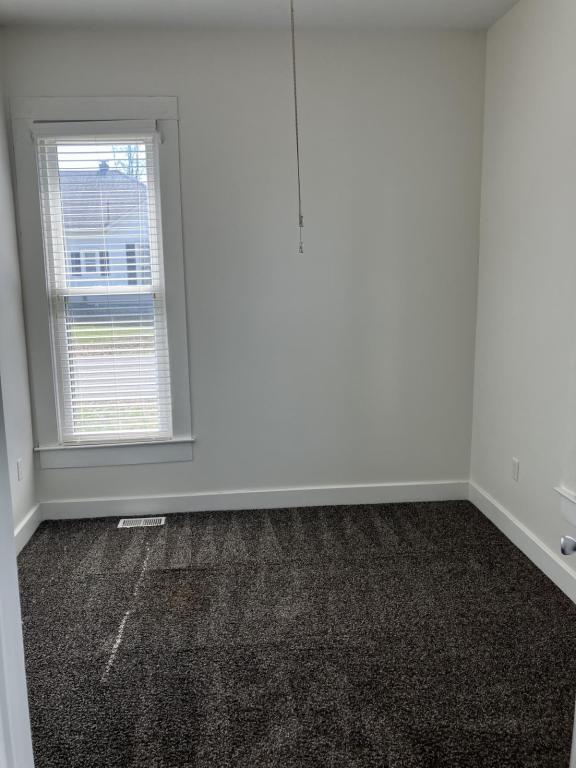 Building Photo - 207 Plum St