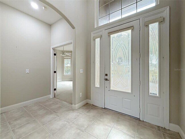 Building Photo - 10824 Woodchase Cir