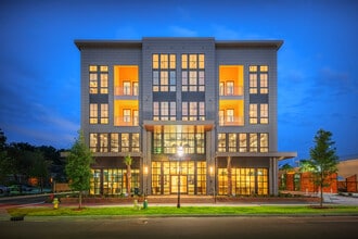 Building Photo - Element 29