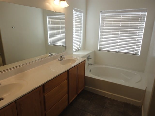 Building Photo - 5711 W Shady Grove Dr