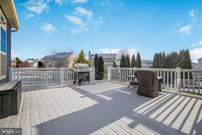 Building Photo - 206 Markham Ct