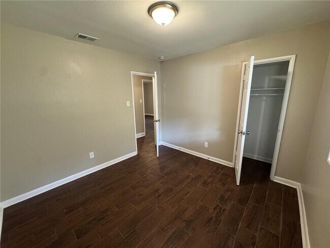 Building Photo - 4116 Latimer Ln