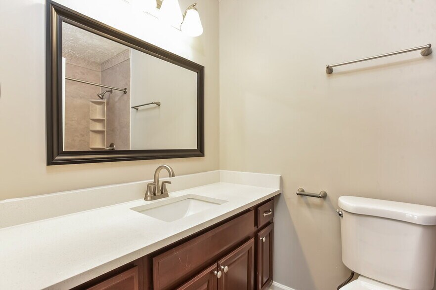 Building Photo - 1529 Water Oak Ct