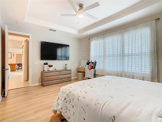 Building Photo - 790 Carmel Ln