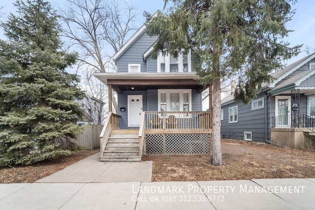 Building Photo - 806 S Taylor Ave