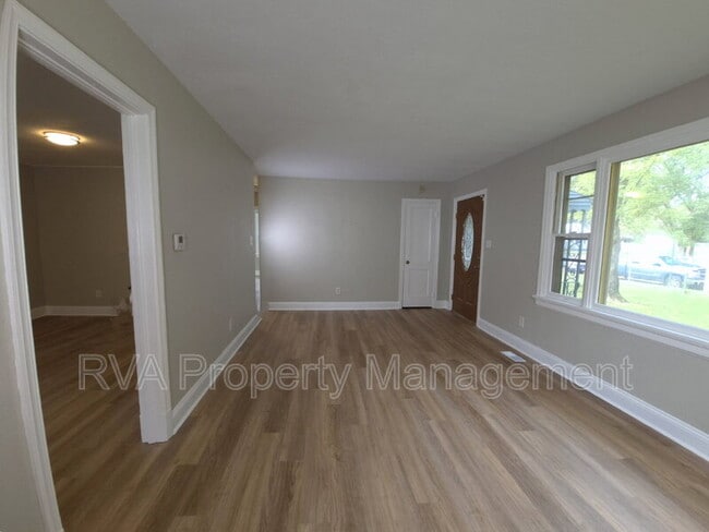 Building Photo - 3303 Utah Pl
