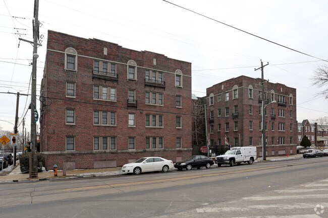 Building Photo - Bernice Arms Apartments - 62 years old +