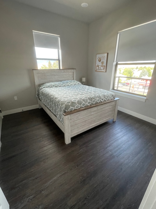 Building Photo - 605 N 7th Ave