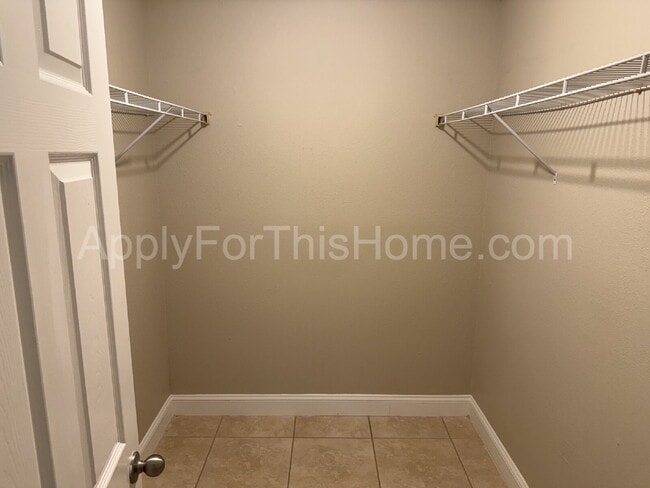 Building Photo - Single Family Home - Carrollwood Area