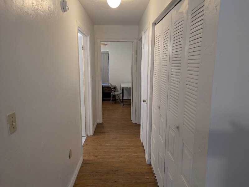 Building Photo - 3600 SW 23rd St